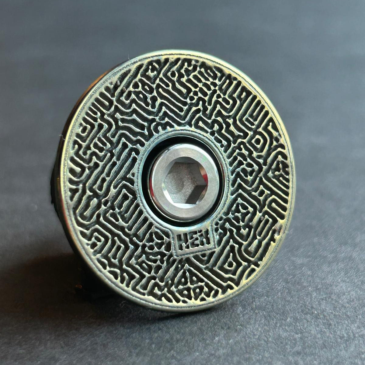 TOP CAP - TRON  - TITANIUM - GOLD BLUE