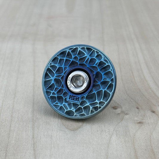 TITANIUM TOP CAP - VORNOI 002 PATTERN - BLUE GRADIENT