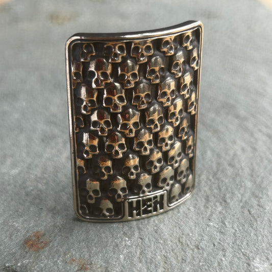 HEAD BADGE - MEGA SKULLZ - PATINA - BRASS