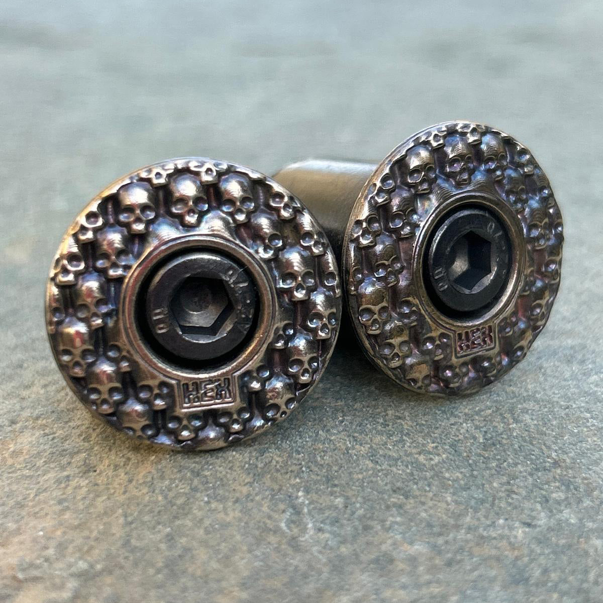 BAR ENDS - SKULLZ PATINA - BRASS