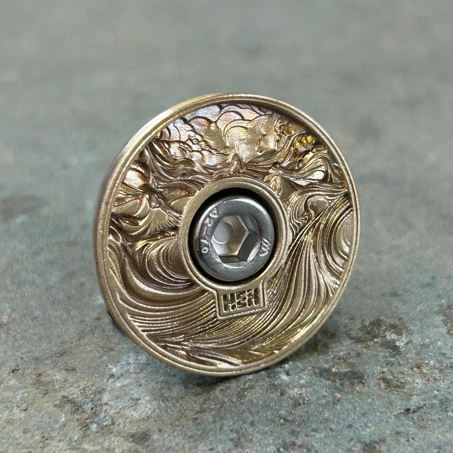 TOP CAP - MYSTIC MOUNTAIN - SATIN - BRASS